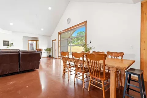 Dining - 39348 Dunlap Rd, Dunlap, CA 93621 photo 3 of 4