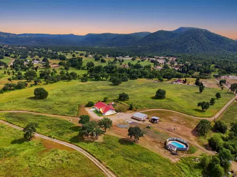 View/Area - 39348 Dunlap Rd, Dunlap, CA 93621 photo 12 of 19