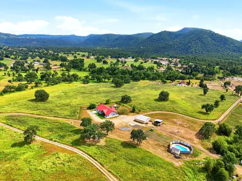 View/Area - 39348 Dunlap Rd, Dunlap, CA 93621 photo 11 of 19