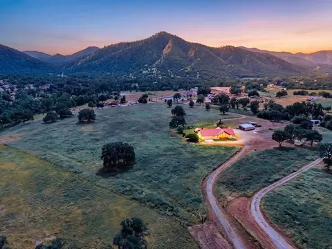 View/Area - 39348 Dunlap Rd, Dunlap, CA 93621 photo 9 of 19