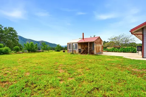 Exterior - 39348 Dunlap Rd, Dunlap, CA 93621 photo 18 of 25