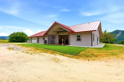 Exterior - 39348 Dunlap Rd, Dunlap, CA 93621 photo 8 of 25