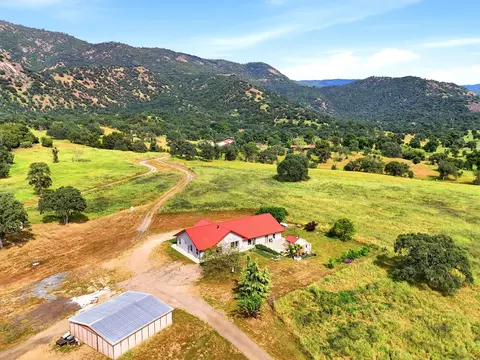 View/Area - 39348 Dunlap Rd, Dunlap, CA 93621 photo 4 of 19