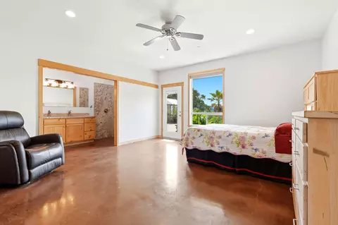Bedroom - 39348 Dunlap Rd, Dunlap, CA 93621 photo 7 of 8