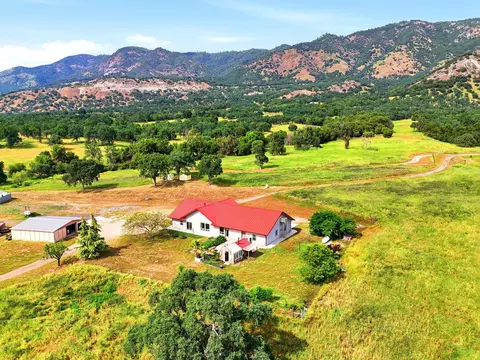 View/Area - 39348 Dunlap Rd, Dunlap, CA 93621 photo 6 of 19