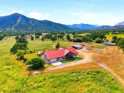 View/Area - 39348 Dunlap Rd, Dunlap, CA 93621 photo 2 of 19