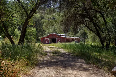 Exterior - 47993 N Fork Dr, Three Rivers, CA 93271 photo 3 of 12