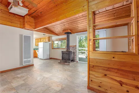 Living - 47993 N Fork Dr, Three Rivers, CA 93271 photo 1 of 2