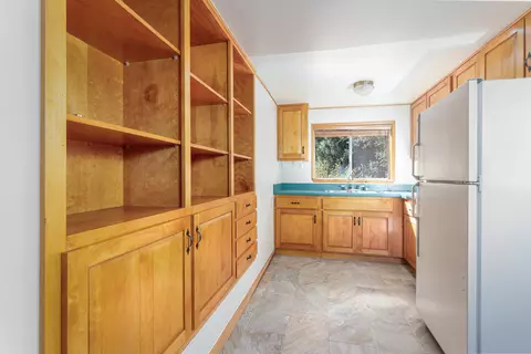 Kitchen - 47993 N Fork Dr, Three Rivers, CA 93271 photo 1 of 2