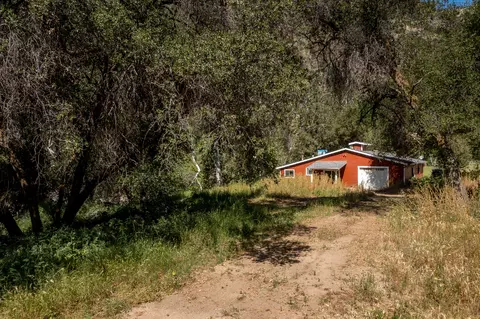 Exterior - 47993 N Fork Dr, Three Rivers, CA 93271 photo 8 of 12