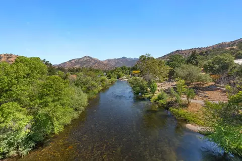 View/Area - 42000 N Fork Dr, Three Rivers, CA 93271 photo 3 of 6