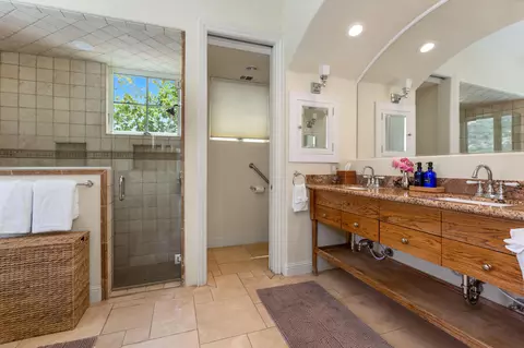 Bath - 42000 N Fork Dr, Three Rivers, CA 93271 photo 2 of 5