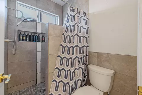 Bath - 3605 E School Ct, Visalia, CA 93292 photo 2 of 2