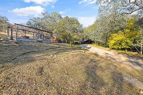 Exterior - 44879 Dinely Dr, Three Rivers, CA 93271 photo 12 of 19