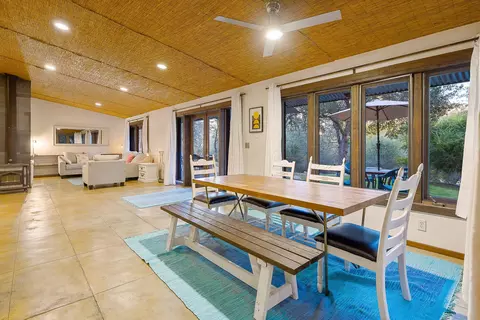 Dining - 44879 Dinely Dr, Three Rivers, CA 93271 photo 1 of 3
