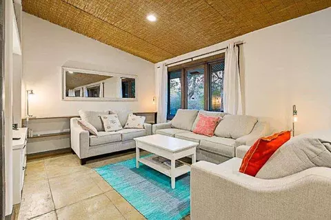 Living - 44879 Dinely Dr, Three Rivers, CA 93271 photo 2 of 3