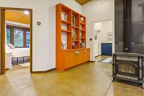 Entry Way - 44879 Dinely Dr, Three Rivers, CA 93271 photo 3 of 4