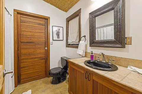 Bath - 44879 Dinely Dr, Three Rivers, CA 93271 photo 2 of 3
