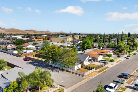 View/Area - 359 N Quince, Exeter, CA 93221 photo 1 of 9