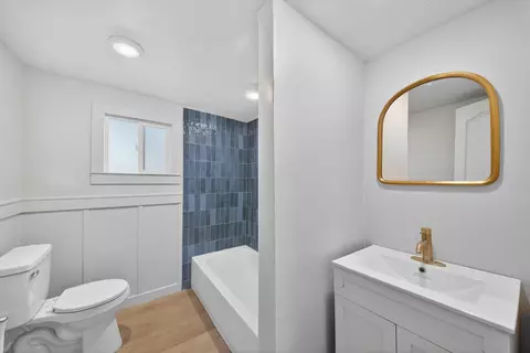 Bath - 359 N Quince, Exeter, CA 93221 photo 1 of 2
