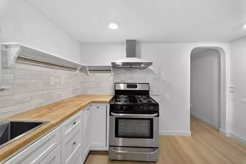 Kitchen - 359 N Quince, Exeter, CA 93221 photo 4 of 5