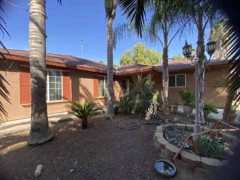 13200 Ave 414, Orosi, CA 93647