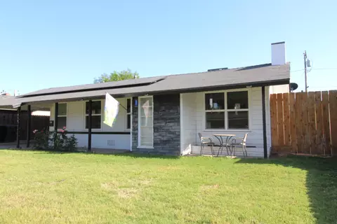 915 E Noble Ave, Visalia, CA 93292