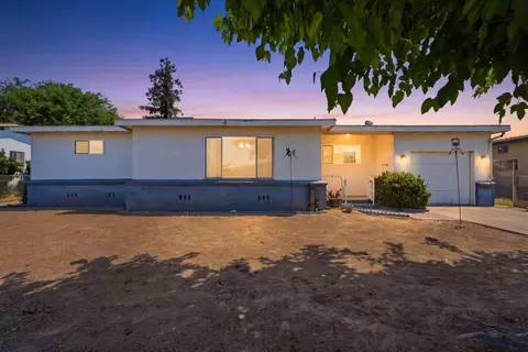 15358 Cedar Rd, Porterville, CA 93257