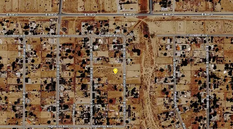 165 Th St E, Palmdale, CA 93591 photo 14