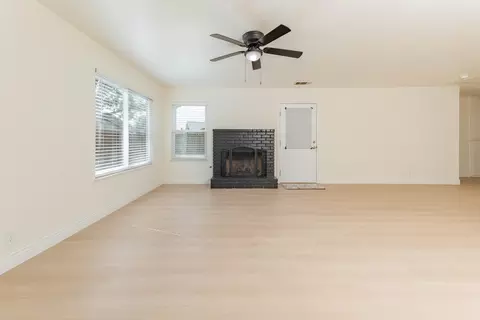 Living - 797 Elderwood Ln, Lemoore, CA 93245 photo 1 of 3