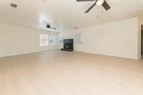Living - 797 Elderwood Ln, Lemoore, CA 93245 photo 2 of 3