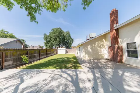 Exterior - 797 Elderwood Ln, Lemoore, CA 93245 photo 6 of 6