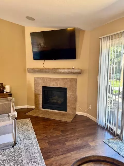 Living - 4130 E Stapp Ave, Visalia, CA 93292 photo 3 of 3