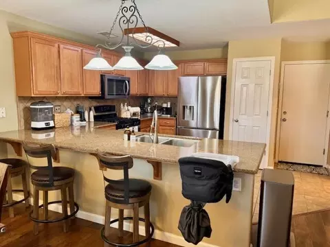 Kitchen - 4130 E Stapp Ave, Visalia, CA 93292 photo 2 of 2