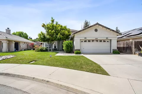 1607 N Sol Ct, Visalia, CA 93292