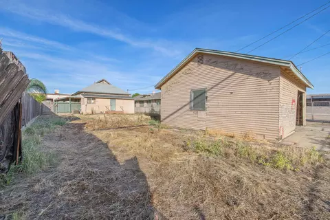 Exterior - 241 S F St, Exeter, CA 93221 photo 6 of 13