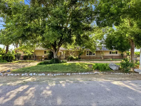 34339 Rd 162, Visalia, CA 93292