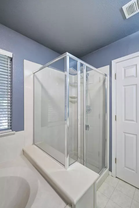 Bath - 719 E Ferguson Ave, Visalia, CA 93292 photo 1 of 6
