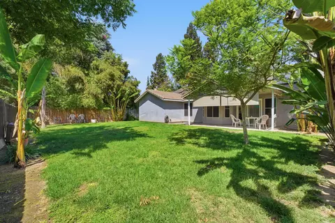 Exterior - 719 E Ferguson Ave, Visalia, CA 93292 photo 7 of 7
