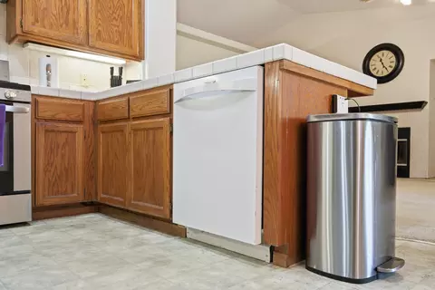 Kitchen - 719 E Ferguson Ave, Visalia, CA 93292 photo 2 of 9