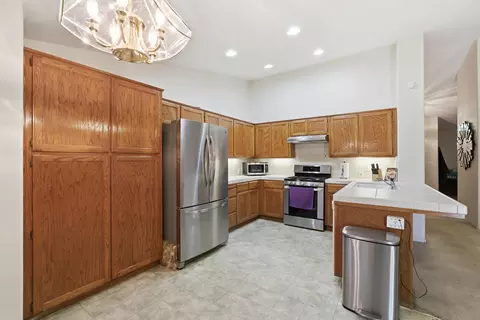Kitchen - 719 E Ferguson Ave, Visalia, CA 93292 photo 5 of 9