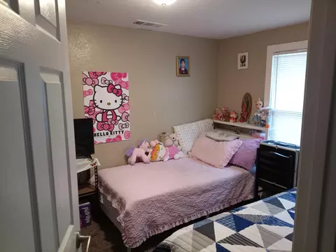 Bedroom - 321 N Orange Ave, Exeter, CA 93221 photo 3 of 3