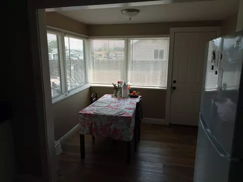 Dining - 321 N Orange Ave, Exeter, CA 93221 photo 1 of 2