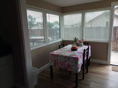 Dining - 321 N Orange Ave, Exeter, CA 93221 photo 2 of 2
