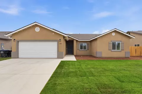 3447 E Douglas Ave, Visalia, CA 93292