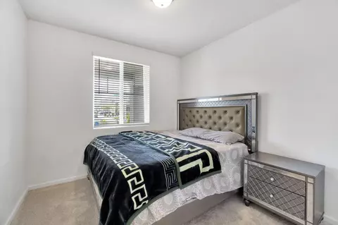 Bedroom - 6188 E Berkeley Ave, Fresno, CA 93727 photo 1 of 5