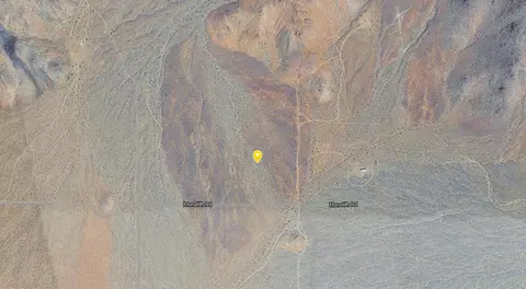 Monolith Road, Lucerne Valley, CA 92356 photo 9