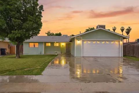 2621 S Bollinger St, Visalia, CA 93277