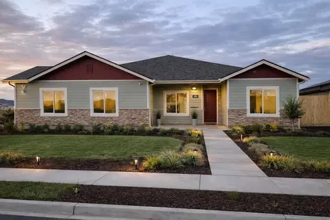 414 W Tule Ave, Woodlake, CA 93286