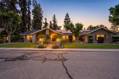 616 W Victor Ave, Visalia, CA 93277